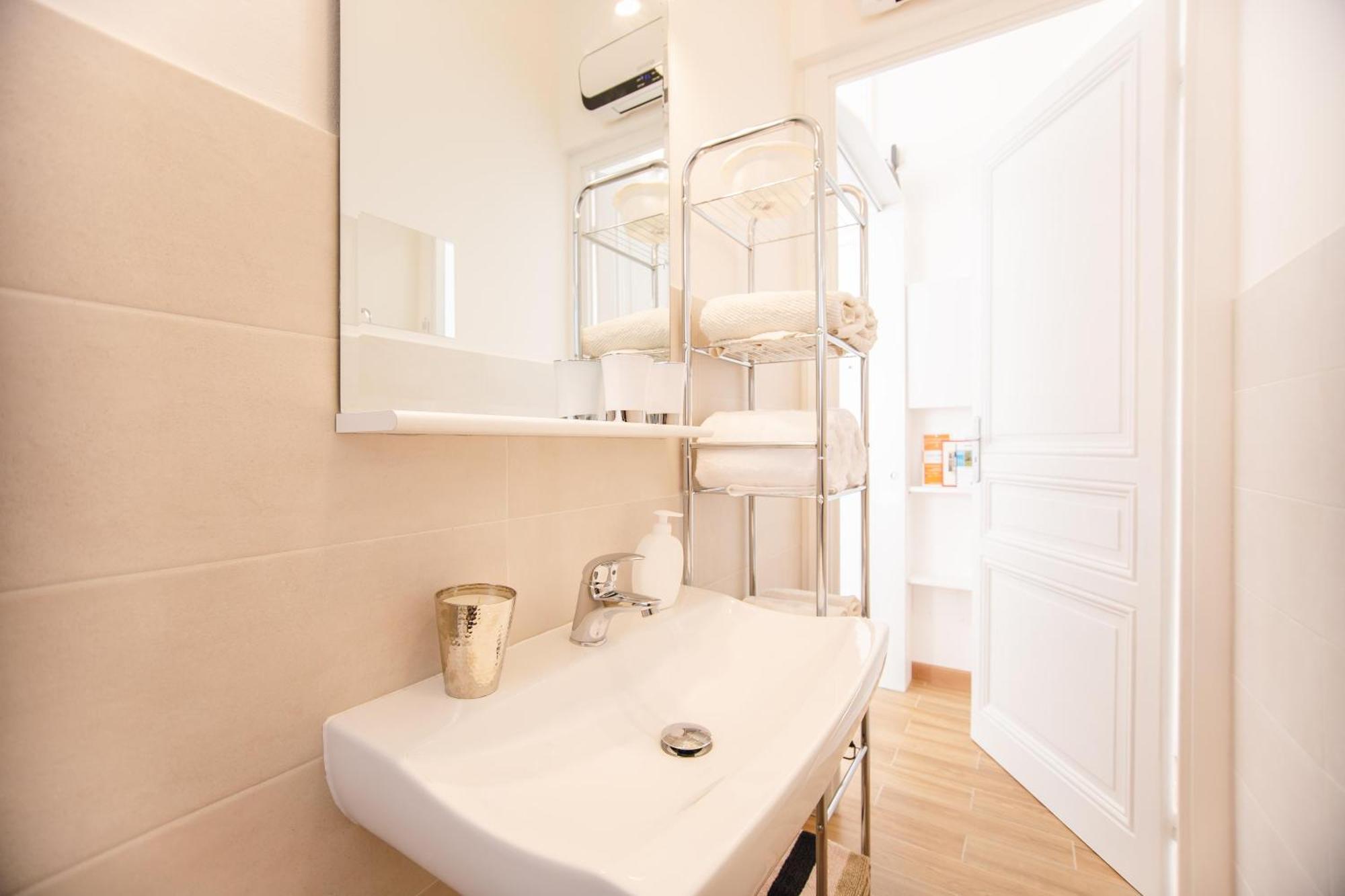 Cuore Di Sanremo Apartment And Free Parking Extérieur photo